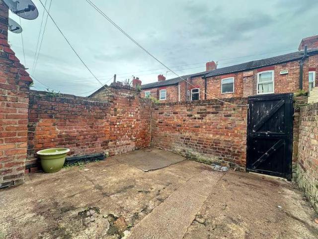 House for sale in Birkenhead, Egerton Park