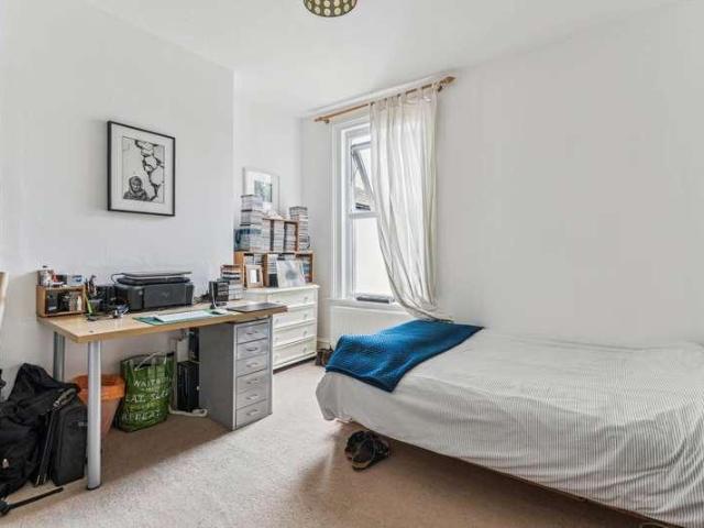 House for sale in Bushey, Connaught Park
