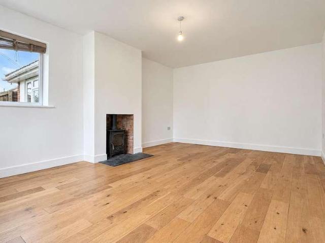 House for sale in Chipping Hill, Essex