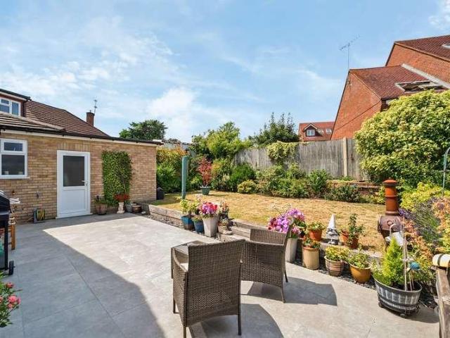House for sale in Sheerwater, Woking