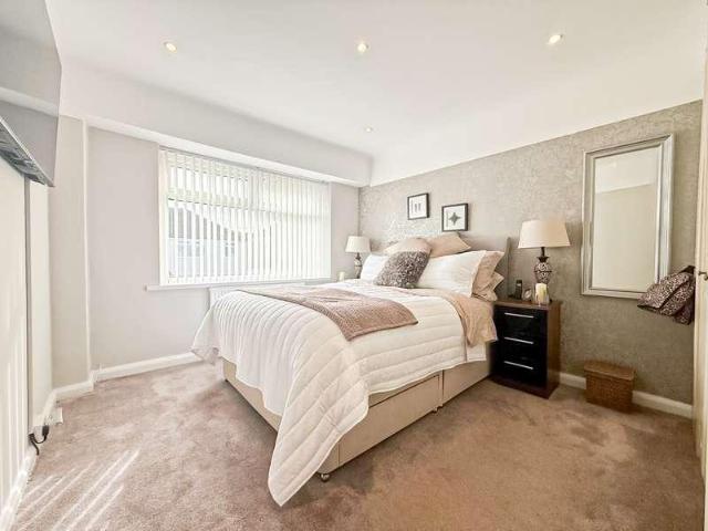 House for sale in Hunts Cross, Calderstones
