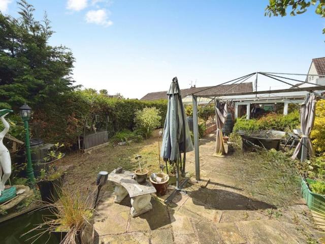 House for sale in Rossmore, Cheshire