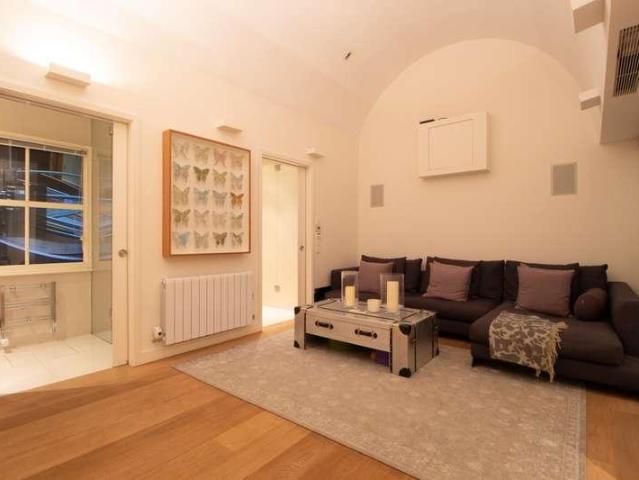 House for sale in Kensal Town, Bayswater