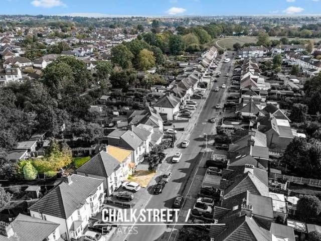 House for sale in Upminster Bridge, Greater London