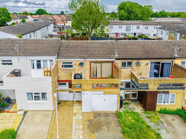 House for sale in Vange, Essex