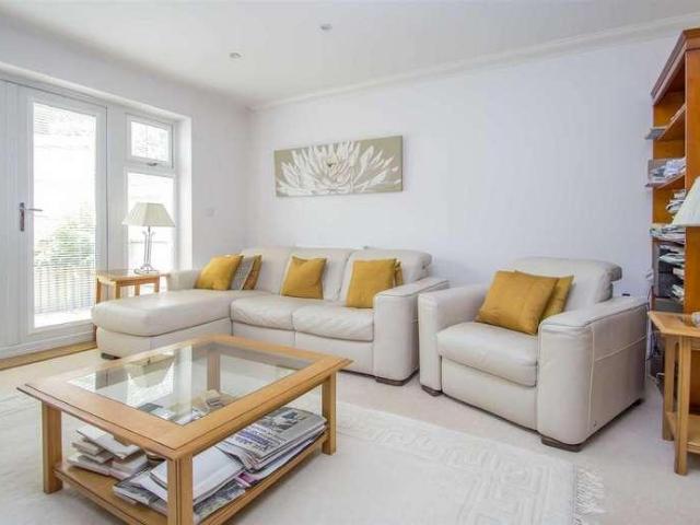House for sale in Limpsfield, Tandridge