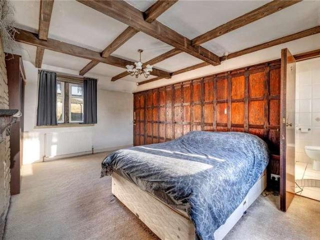 House for sale in Allerton, West Yorkshire