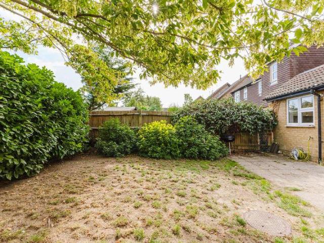House for sale in Kingswood, Watford