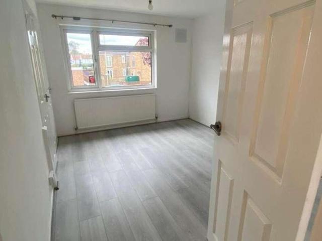 House for sale in Cowley Airfield, The Slade