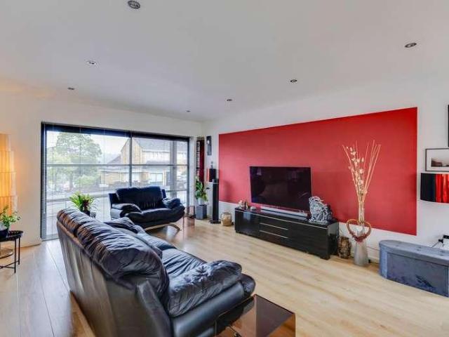 House for sale in Rhydypenau, Falcon Lodge