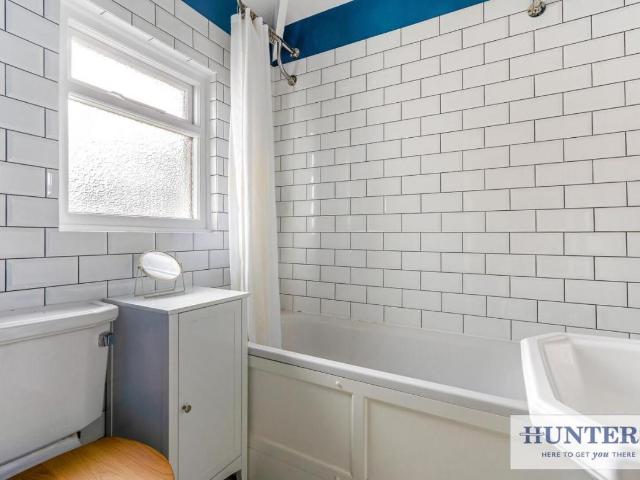 House for sale in Rufford Park, Yeadon