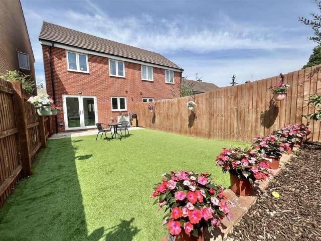 House for sale in Feckenham, City Of Bristol