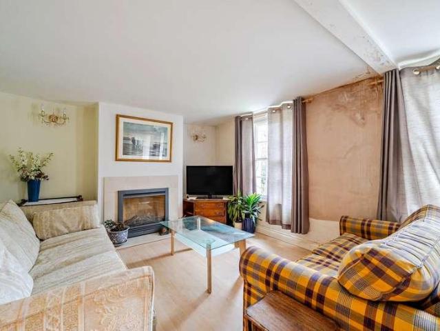House for sale in Ewens Farm, Golden Valley