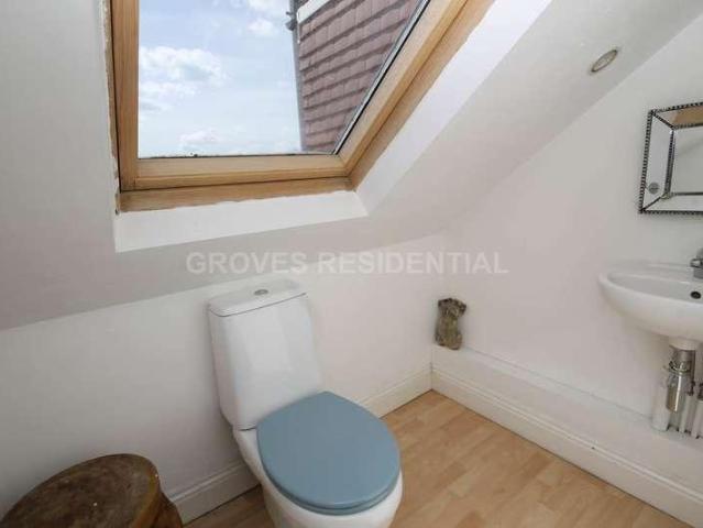 House for sale in New Malden, Greater London