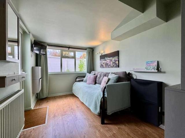 House for sale in Burnham-on-Crouch, Maldon