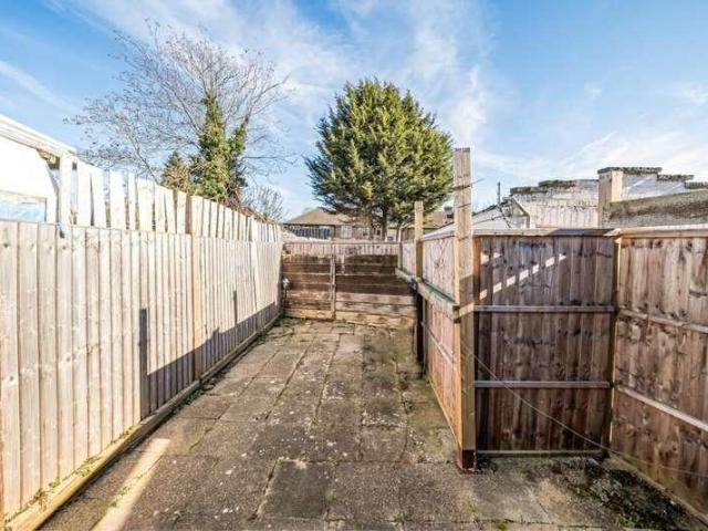House for sale in Hayes, Greater London