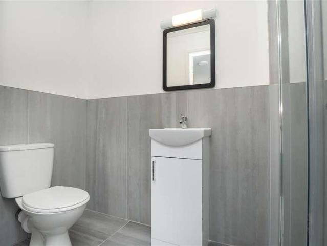 House for sale in Ampherlaw