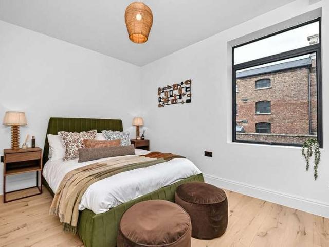 House for sale in Bromley-by-Bow, Poplar Grove