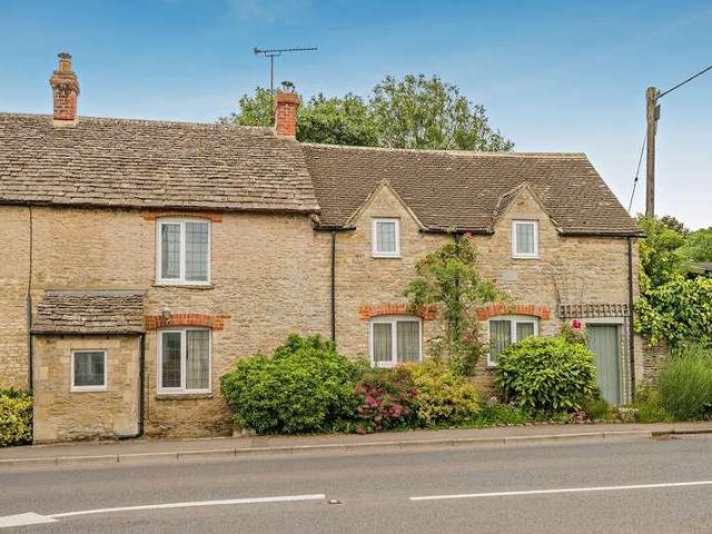House for sale in Fossebridge, Gloucestershire