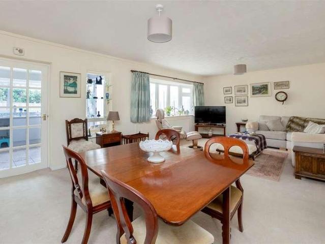House for sale in Fossebridge, Gloucestershire