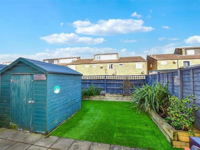 House for sale in Chichester, Littlecote