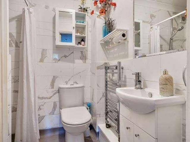 House for sale in Cogges, West Oxfordshire