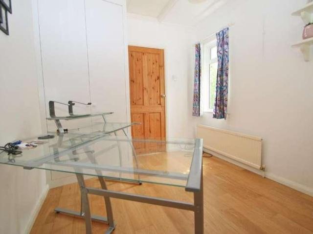 House for sale in Heol-las, Surrey
