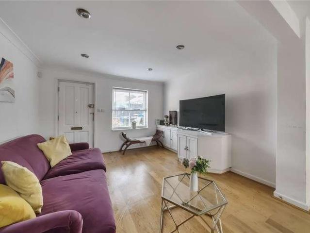 House for sale in Clewer Village, Windsor
