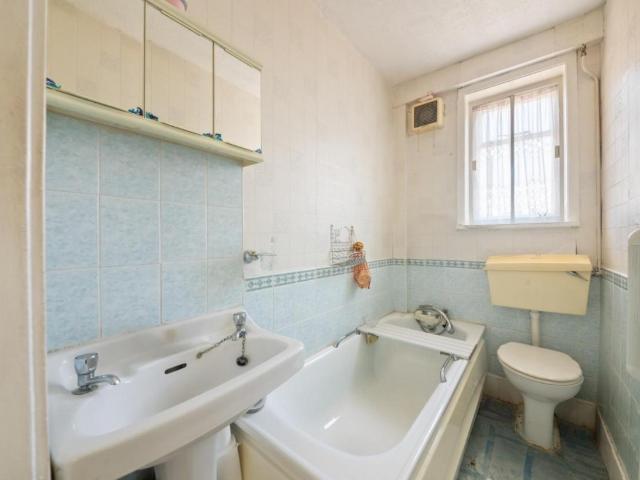 House for sale in Hayes, Greater London