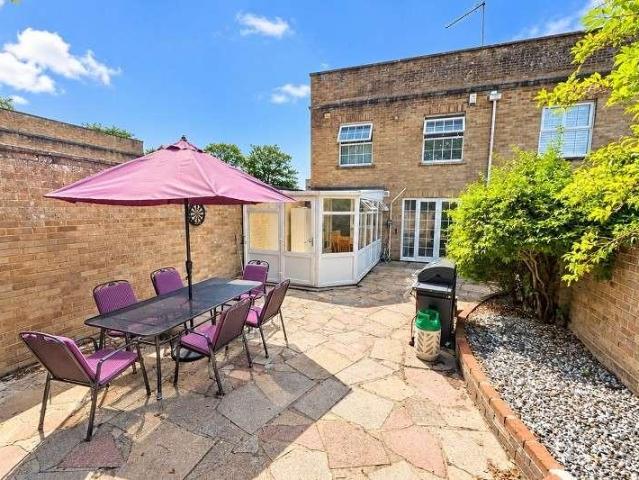 House for sale in Highcliffe