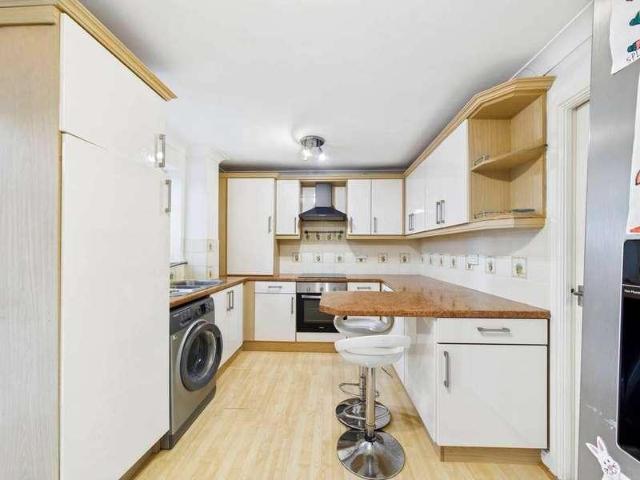 House for sale in Featherstone, North Featherstone