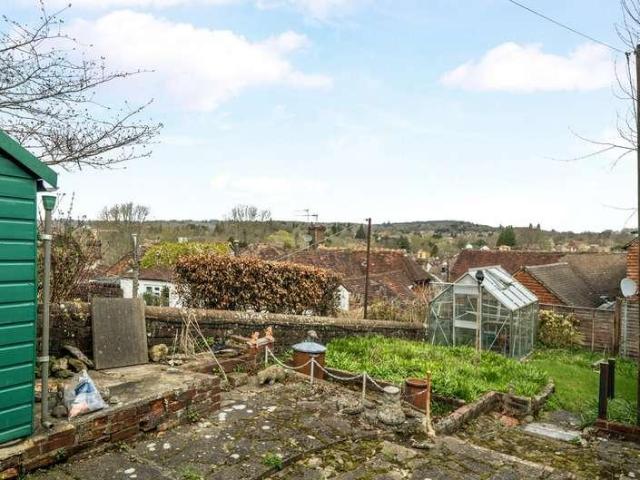 House for sale in Fole, Surrey