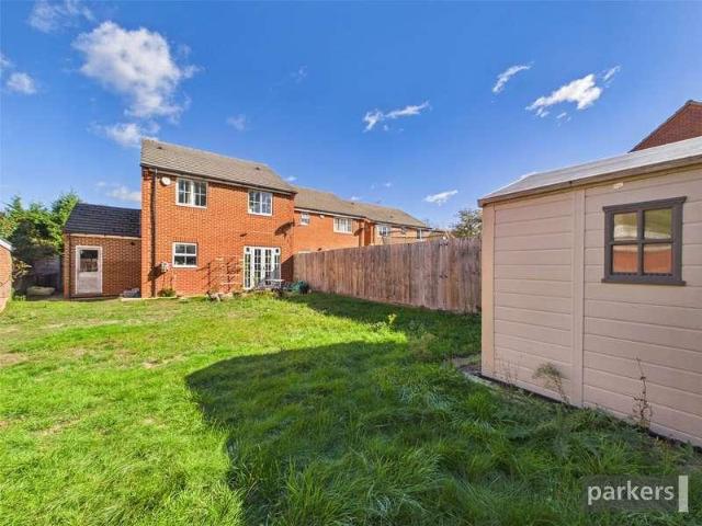 House for sale in Sindlesham, Winnersh