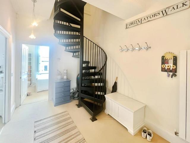 House for sale in High Field, York