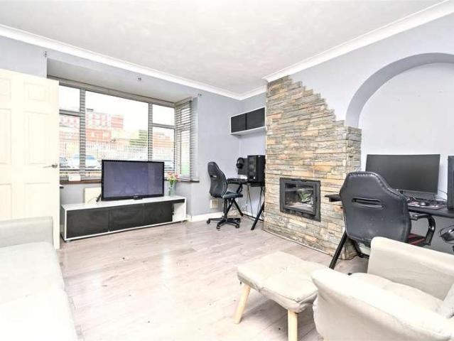 House for sale in Bridgemere, Eastbourne