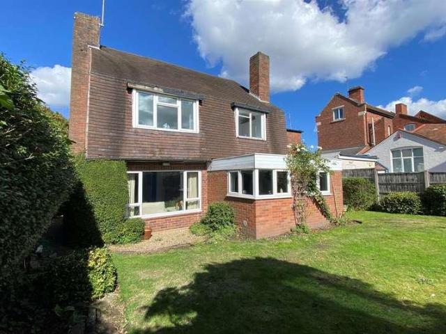 House for sale in Stourbridge, West Midlands