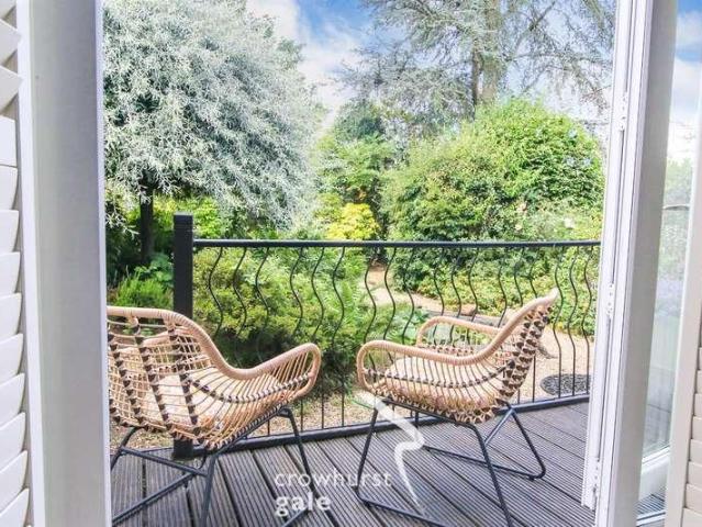 House for sale in Overslade, New Bilton