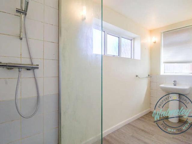 House for sale in Ball Hill, West Midlands