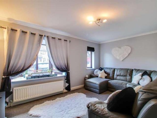 House for sale in Normanton and Altofts, Altofts