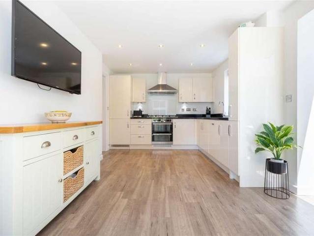 House for sale in Dickens Heath, West Midlands
