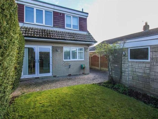 House for sale in Overton, West Yorkshire