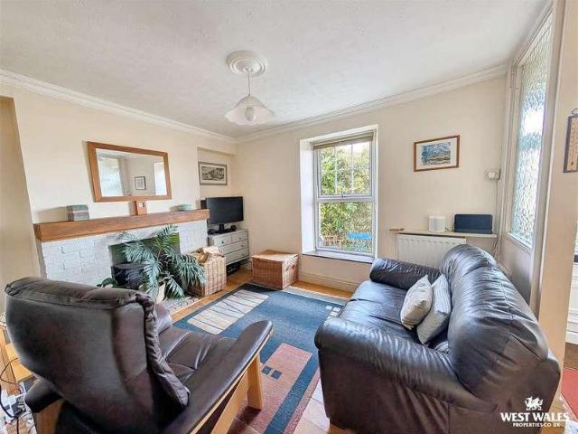 House for sale in Ferryside, Wales