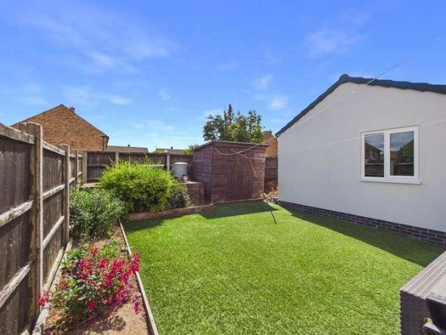 House for sale in Ferrybridge, West Yorkshire