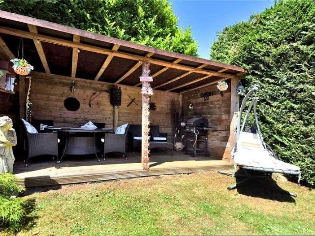 House for sale in Red Hill, Surrey