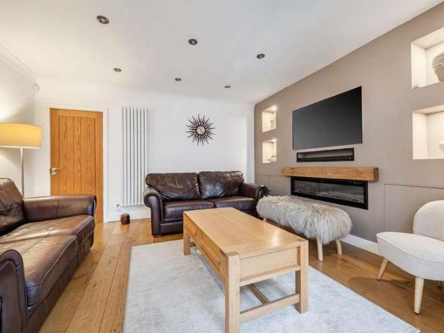 House for sale in Greater London