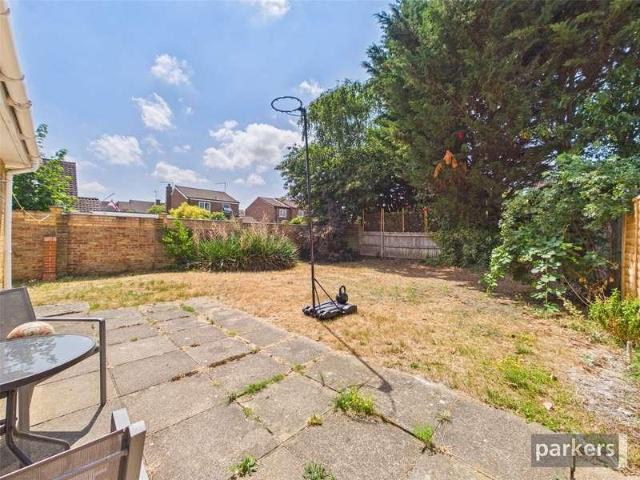House for sale in Woodley