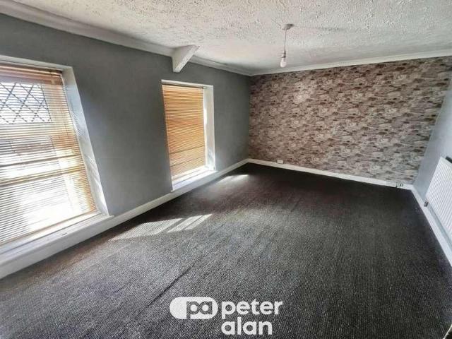 House for sale in Cimla, Briton Ferry