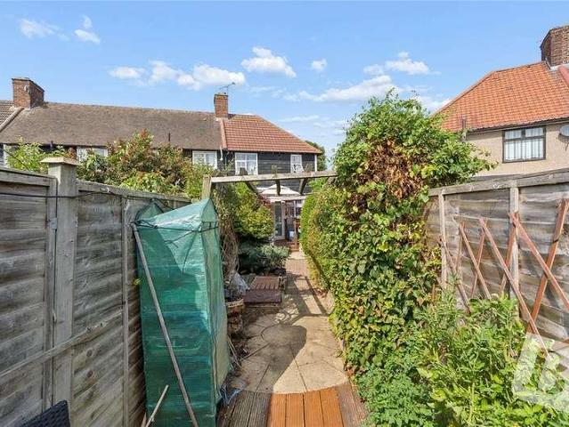 House for sale in Greater London