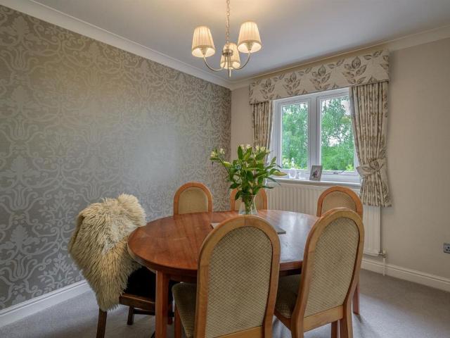 House for sale in Stourbridge, West Midlands
