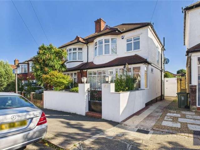House for sale in Streatham Hill, Greater London